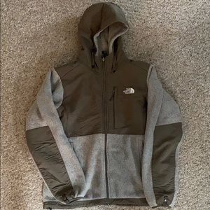 The North Face Hooded Denali zip up